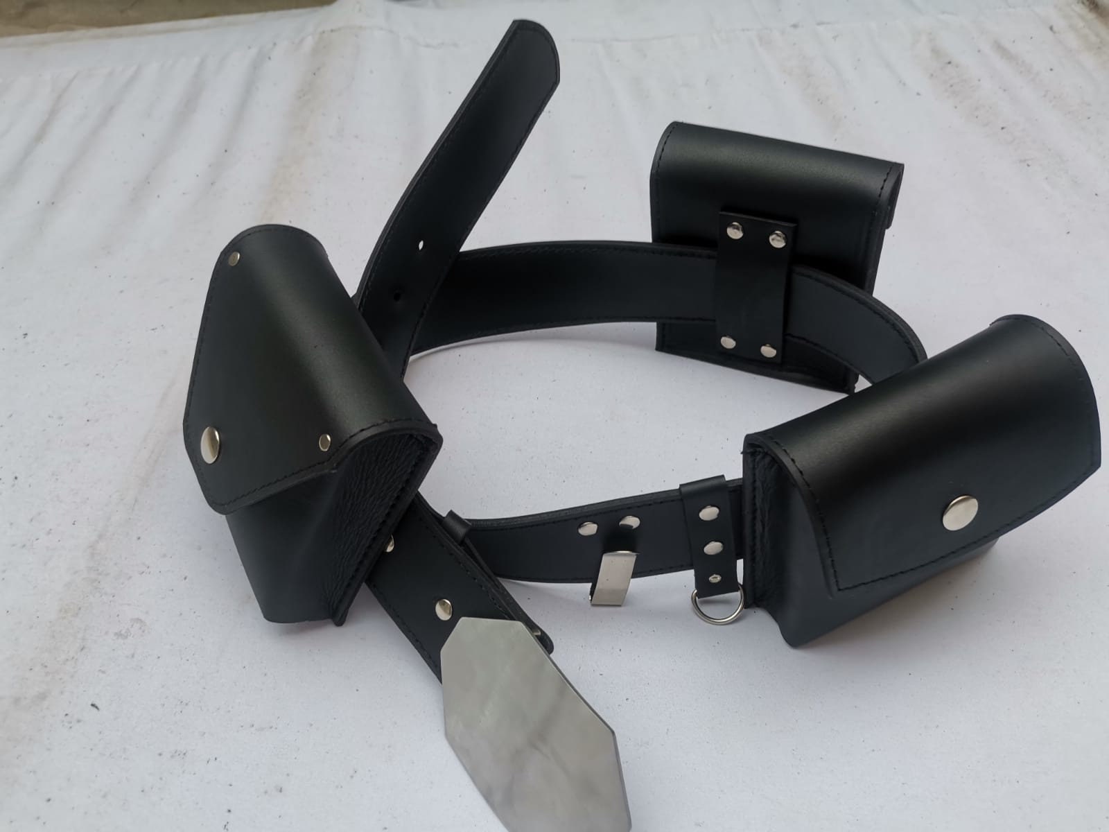 Brown & Black ROTJ Luke Skywalker cosplay belt, saber clip, and 3 pouches Brown & Black ROTJ Luke Skywalker cosplay belt, saber clip, and 3 pouches