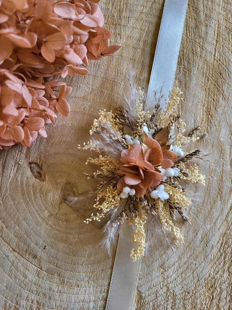 Peigne de fleurs séchées& stabilisées crème, doré et terracotta clair Peigne pampa Peigne mariage Peigne fleuri Accessoire coiffure mariée Bracelet