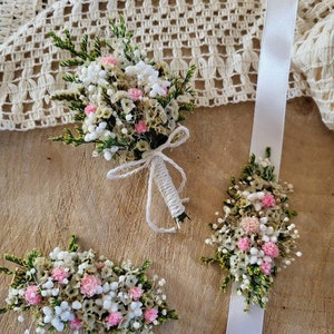 Bracelet en fleurs séchées &stabilisées blanc vert et rose Mariage/Mariée/Demoiselle d'honneur Accessoires fleuris, bracelet fleurs blanches image 6