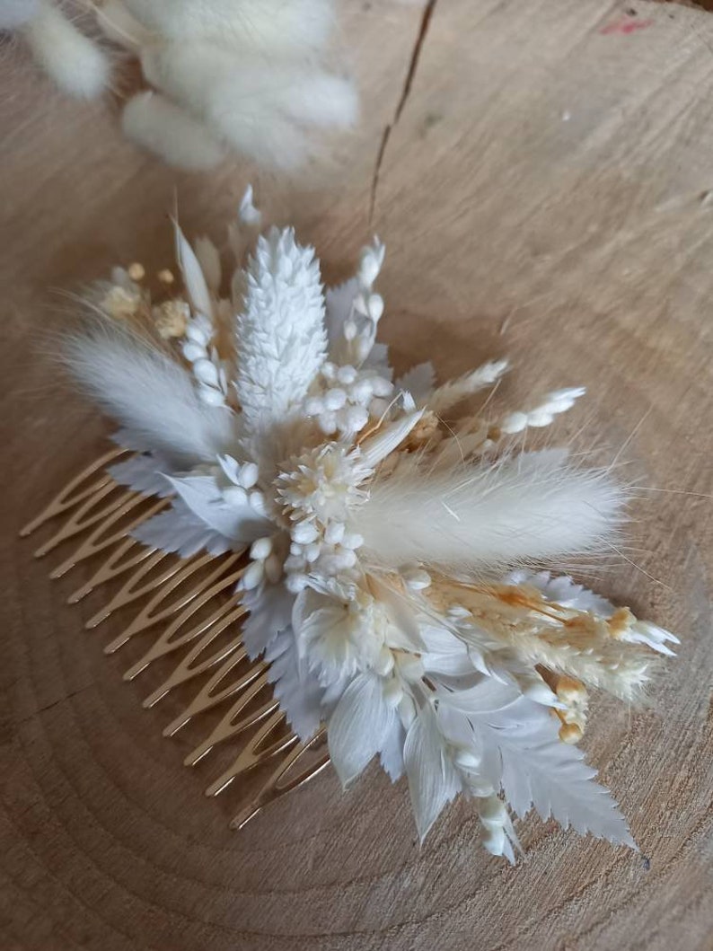Peigne fleurs séchées et stabilisées blanc et crème Peigne de la Mariée Peigne fleuri mariage bohème et romantique image 3