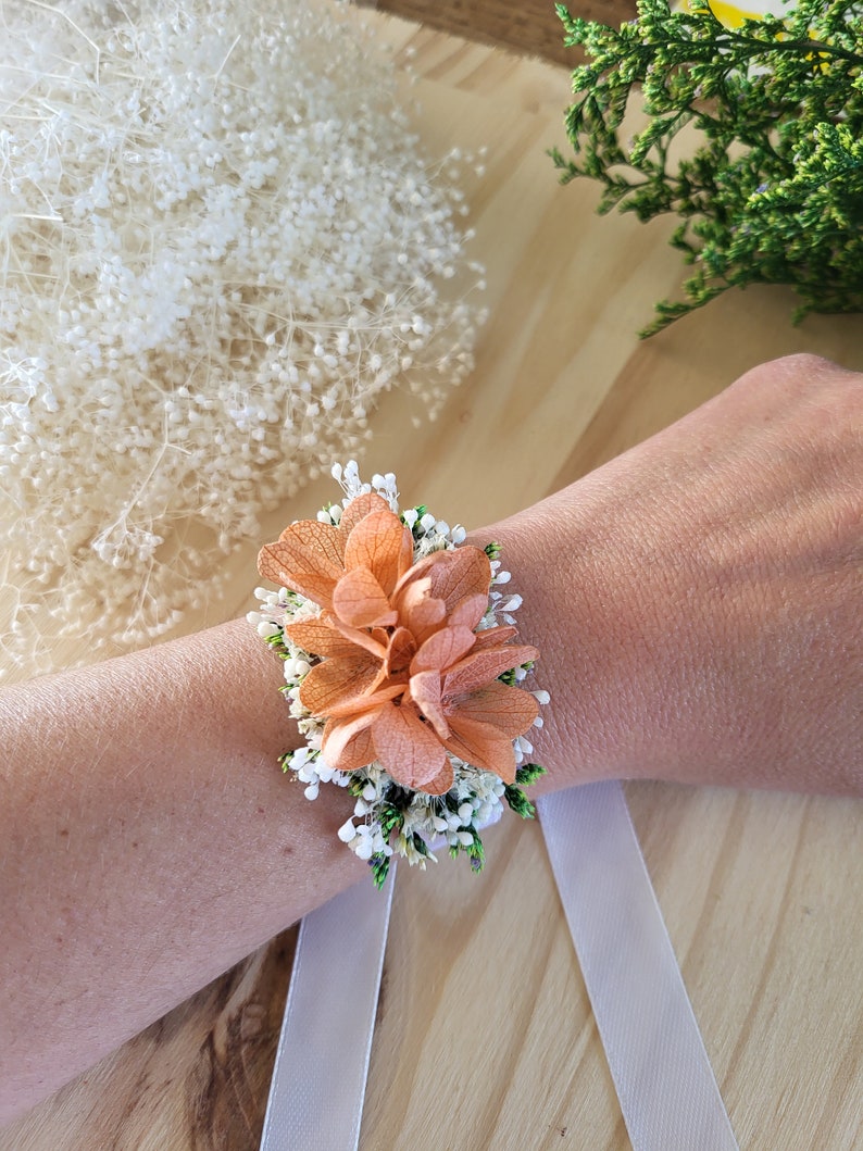 Armband van gedroogde en gestabiliseerde bloemen wit, groen/wit, groen, terracotta Bruiloft/bruid/bruidsmeisje Bloemaccessoires afbeelding 5