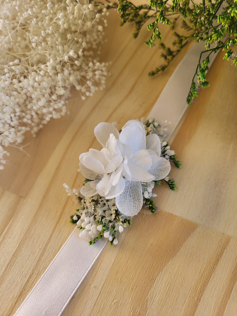 Armband van gedroogde en gestabiliseerde bloemen wit, groen/wit, groen, terracotta Bruiloft/bruid/bruidsmeisje Bloemaccessoires afbeelding 2
