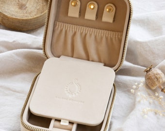 Jewelry Travel Box - Travel Case - Storage for Jewelry