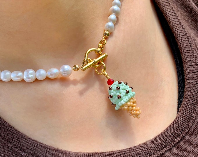 コーラルビーズネックレス XHk18PGoBnes.jpg?width=768