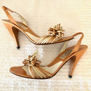 Casadei, Vintage 80’s, Made in Italy Beige 2-Tone Leather Strap Sandal Heel, Size 6 1/2