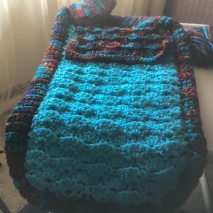 Crocheted Shoulder Bag