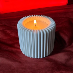 Tealight holder in elegant groove design - Raysin - handmade candle holder minimalist design minimalist decoration