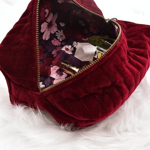 Trousse de toilette en velours de coton matelassé