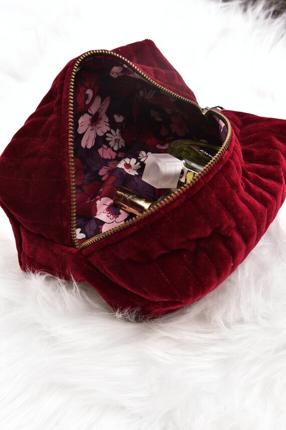 Trousse de toilette en velours de coton matelassé