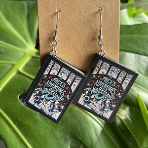 Acrylic Vintage Book Earrings For Women - Cute Teacher/Student Dangle Earrings, Hypoallergenic Gift