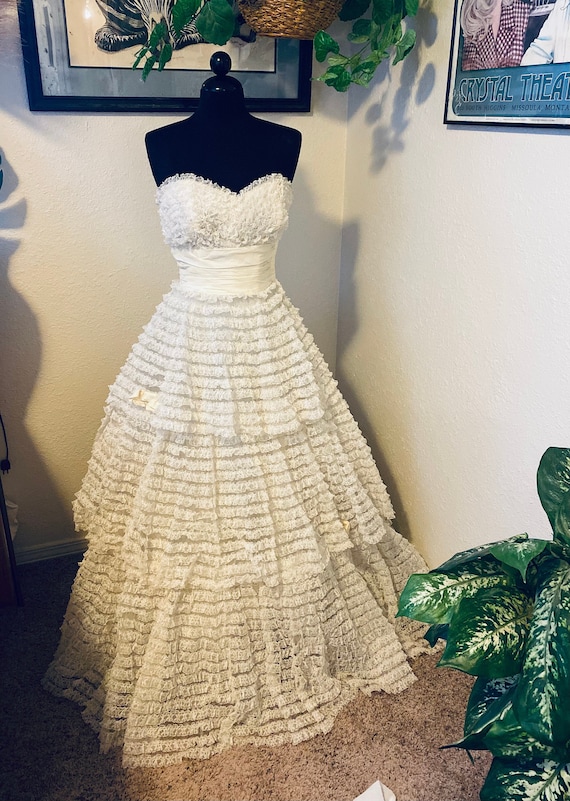 Vintage 1940's 1950's tulle and lace wedding dress