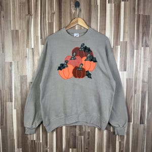 Vintage 90s Halloween Sweatshirt Halloween Cartoon Crewneck Printed Hallowee  Crewneck Spooky Sweatshirt Brown Halloween Size Large