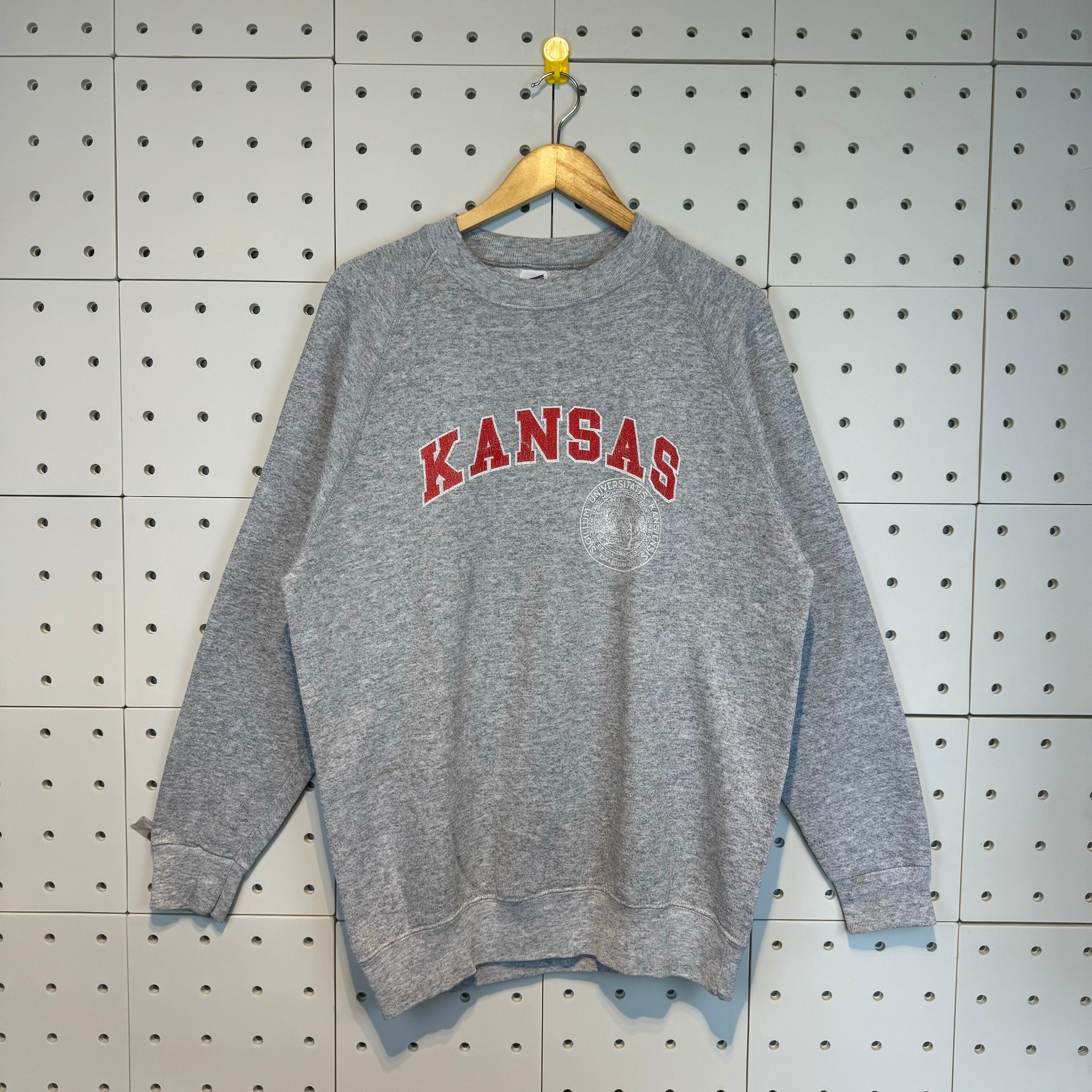 Vintage 80s Kansas University Sweatshirt Kansas Crewneck Kansas  Universitatis Sweater Pullover University Jayhawks Print Logo Grey Xxlarge  - Etsy UK