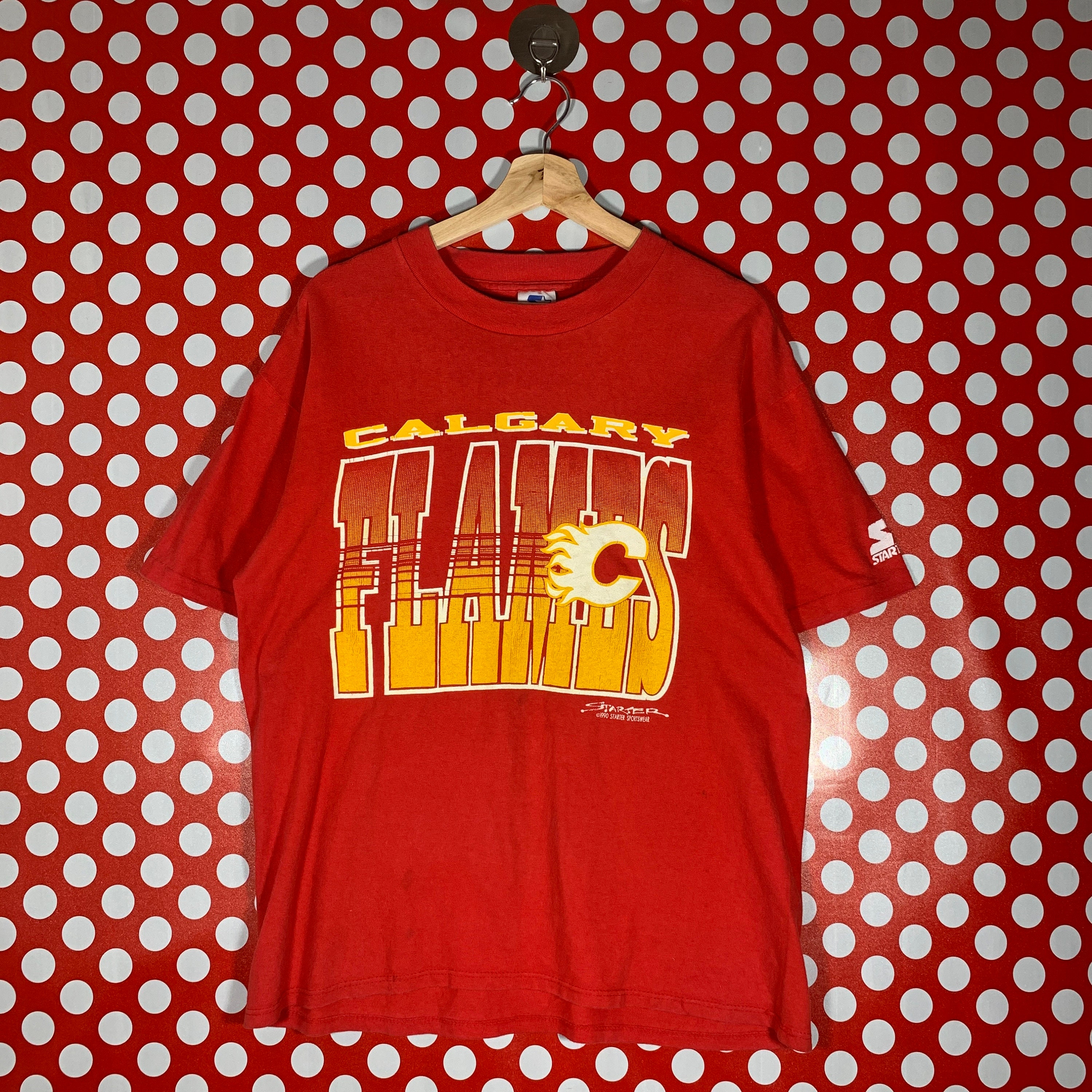 BackboardVintage Vintage / Calgary Flames T Shirt / 90s NHL Hockey / Stanley Cup / Canadian Team Promo Graphic T-Shirt