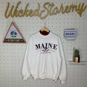 Vintage 90s Maine Usa Sweatshirt Maine Crewneck The berry Manor Inn Sweater  Spellout Maine Place Logo White Color Men’s Large