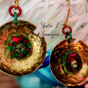 Gold Christmas Wreath hammered Earrings