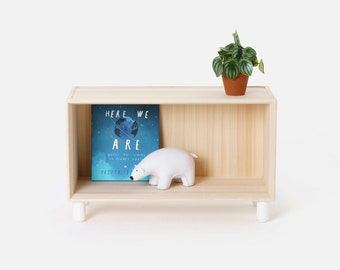 MEDIO Montessori Activity Shelf