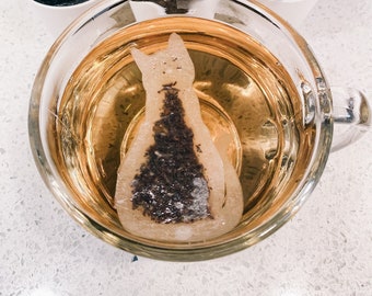 Regalo para amantes de los gatos / Envío gratis / 6 bolsitas de té con forma de gato / 1 mini palito de madera con forma de panal / Regalo de cumpleaños / Regalo para pensar en ti