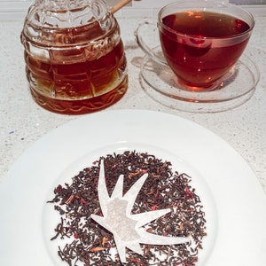 The Witcher Tea Bags | FREE Shipping | 1 Mini Wooden Honeycomb Stick | 3 Symbols (White Wolf, Swallow, Obsidian Star 2 of each) Bild 6