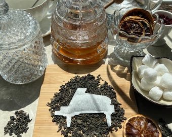 Bolsita de té con forma de piano (6 unidades) / Envío gratis / 1 mini palito de madera con forma de panal / 6 bolsitas de té / Regalo para amantes del piano /