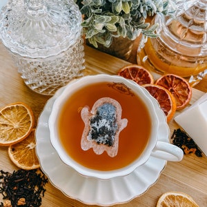 Cute Friendly Ghost Tea | FREE Shipping | 1 FREE Mini Honeycomb w/ Every Order | Gift for Friend  | Halloween | Fall Drink | (6 Tea bags)