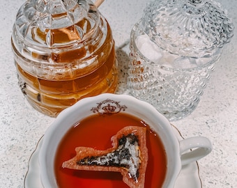 New York 6 Shaped Tea Bag | FREE Shipping | 1 FREE Mini Honeycomb w/ Each Order | Gift for Homesick NY | Tea Lovers (6 Tea bags)