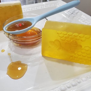 Honey Soap, Natural Soap, Artesanal Soap, Handmade Soap, Medicinal Soap, Soap for women, Skin Care Soap, Medicated Soap, Herbal Soap