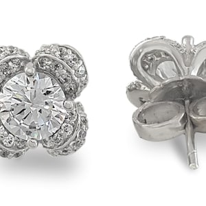 Kolczyki sztyfty dla kobiet 925 srebro okrągłe Sprawdź ręcznie robiony kwiat w kształcie symulowanego cyrkonii diamentowej do codziennego noszenia | ADASTRA JEWELRY