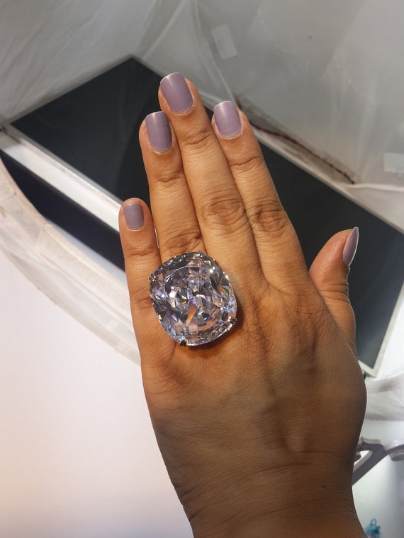 Cubic zirconia store statement rings