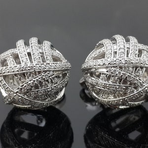 Kolczyki z kulkami dla kobiet 925 srebro białe okrągłe wysadzane diamentami Sprawdź ręcznie robione kolczyki z cyrkoniami na imprezę | ADASTRA JEWELRY