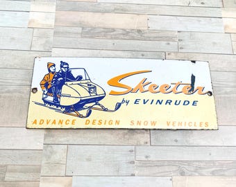 Vintage Skeeter Evinrude Porcelain Sign – Reklama skutera śnieżnego, dekoracja zimowa, 10” x 4”