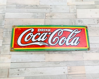 Vintage Coca-Cola Porcelanowy szyld reklamowy z napojem Coca-Cola i dekoracją | Darmowa wysyłka