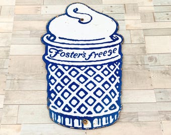 Porcelanowy szyld z napisem „Foster’s Freeze” w kształcie rożka z lodami, dekoracja fontanny sodowej, 12" x 7,5"