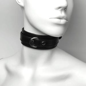 Elegant Leather Bondage Collar for Daring Pleasures
