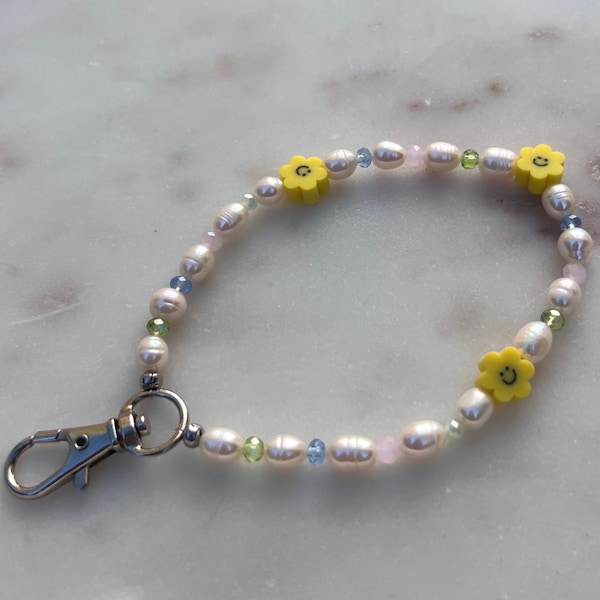 Fresh water pearl beaded keychain, Smiley face bracelet beaded key chain, Key ring bracelet ,  personalised gift keyring