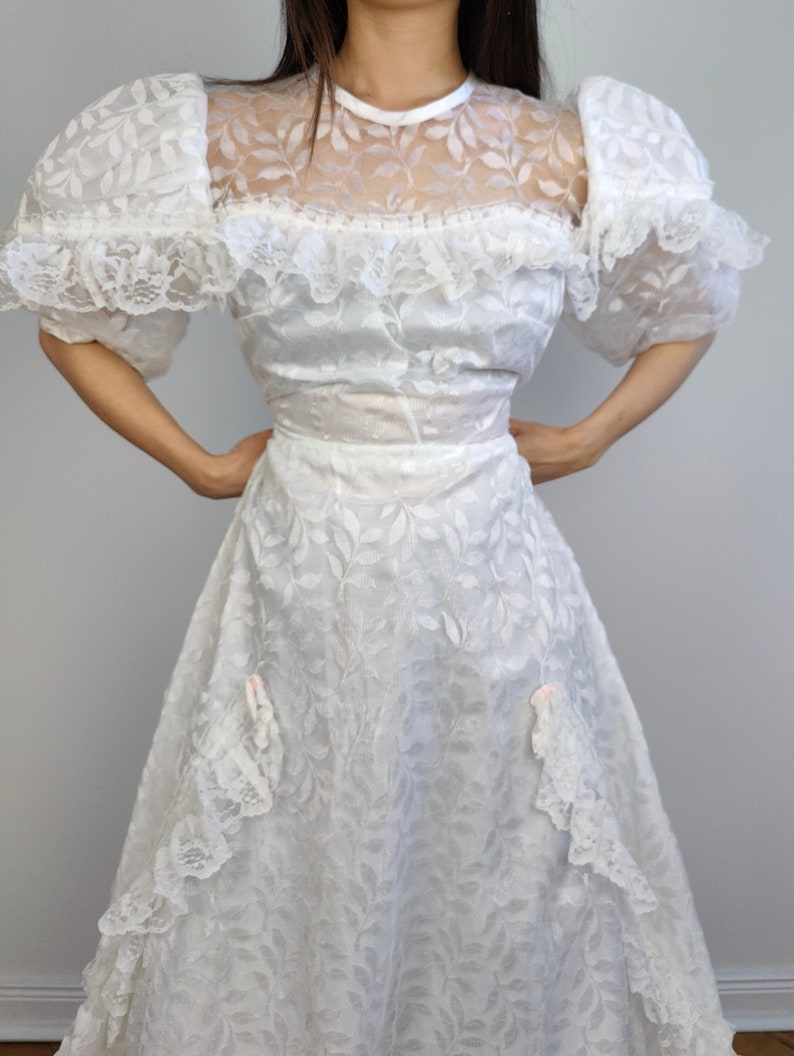 The White Rose Wedding Dress Vintage puff sleeves ruffles bridal princess ball gown Victorian style lace tulle M image 1