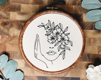 Floral Woman Embroidery Hoop Art: Botanical Feminine Portrait Decor