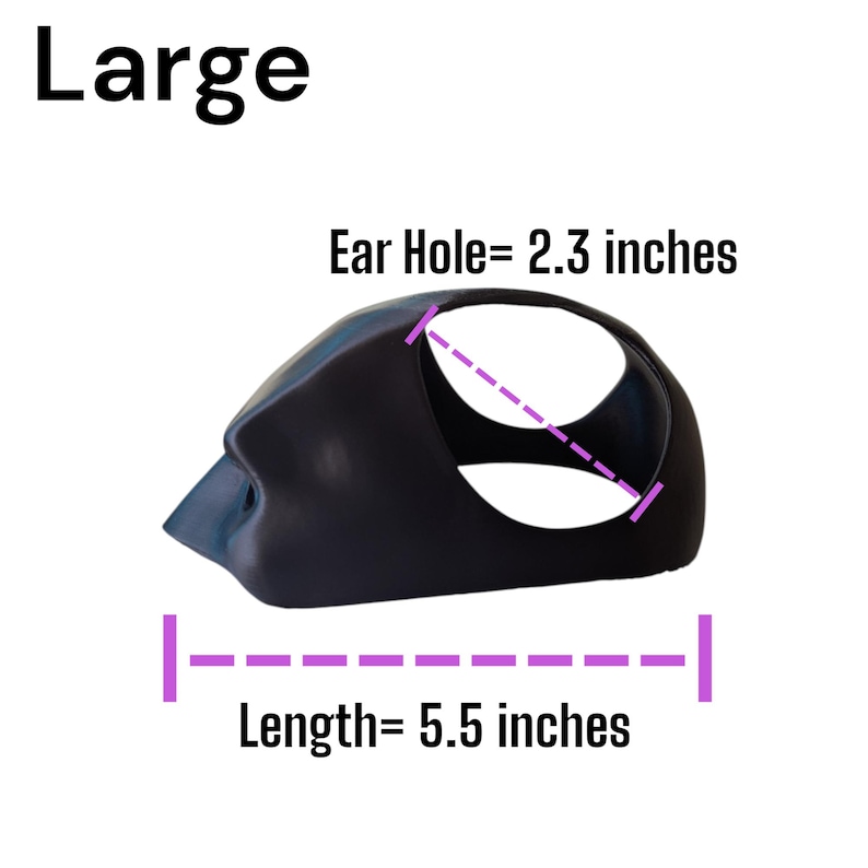 Pu&ograve; includere: Maschera nera con un foro per l'orecchio di 5,8 cm e una lunghezza di 14 cm. La parola "Large" &egrave; stampata nella parte superiore dell'immagine. La maschera &egrave; di colore nero pieno.