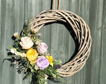 Spring daffodil willow wreath, Mother’s Day gift, gift boxed gift, home decor, wicker wreath, floral door wreath, gift for mum,