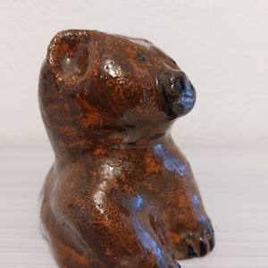 Bärenfigur aus den 1970er Jahren, schwere Tonkeramik, handgefertigte Bärenskulptur aus Ton
