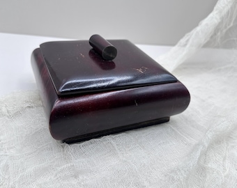 Caja de baratijas de madera vintage con tapa/Caja multiusos de estilo moderno de mediados de siglo/Caja de madera teñida oscura/Almacenamiento de escritorio minimalista/Madera de cerezo/Caja MCM/Caja de almacenamiento