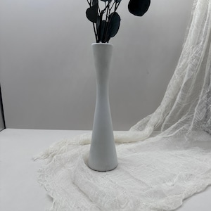 Vintage Van Briggle Pottery Bud Vase|Minimalist White Ceramic Vase,|Signed Art Pottery|Mid Century Modern Decor|Colorado Pottery|scandi