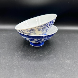 Vintage Pair of blue & white ceramic Rice Bowls|japan|ceramic bowls|vintage japan|bamboo pattern|MCM bowls|cherry blossom|blue white bowls