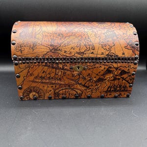 Caja de cuero vintage con forma de cúpula, hecha a mano, joyero de cuero, cuero vintage, estilo europeo, color coñac.