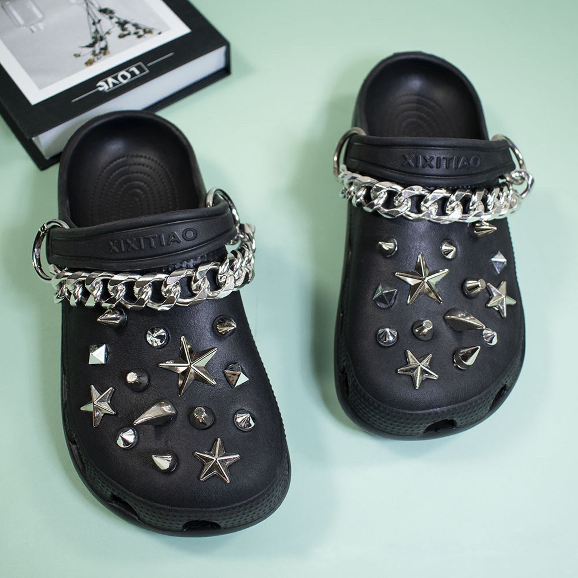 Hip Hop Croc Charms Designer Punk Fashion Clogs Buckle Decorations Vintage  Croc Accessories Metal Rivet Shoe Charms for Crocs