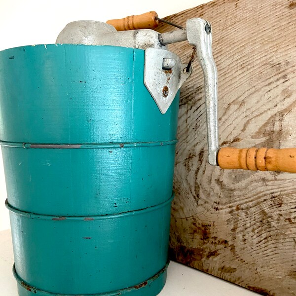 Vintage Green Ice Cream Bucket