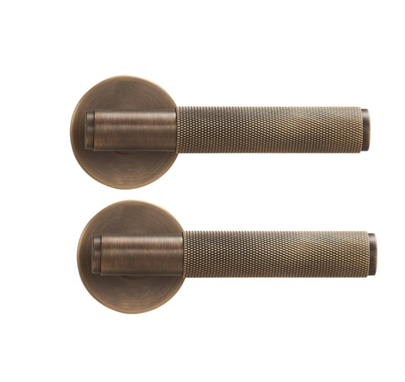 Brass door lever, knurled privacy door lock, door lever handle modern image 1