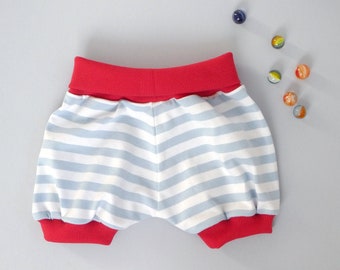 Retro baby sarouel shorts in cotton jersey. All soft and very comfortable.