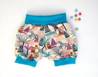 Sarouel shorts in cotton jersey, stylized savannah animal motifs.