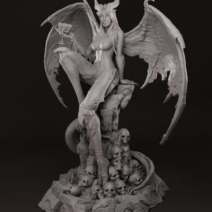 Evadne - Dungeons & Maidens